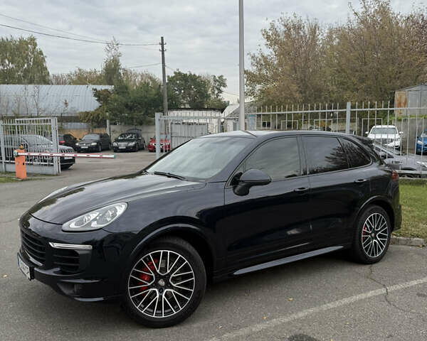 Синий Порше Каен, объемом двигателя 2.97 л и пробегом 225 тыс. км за 37000 $, фото 1 на Automoto.ua