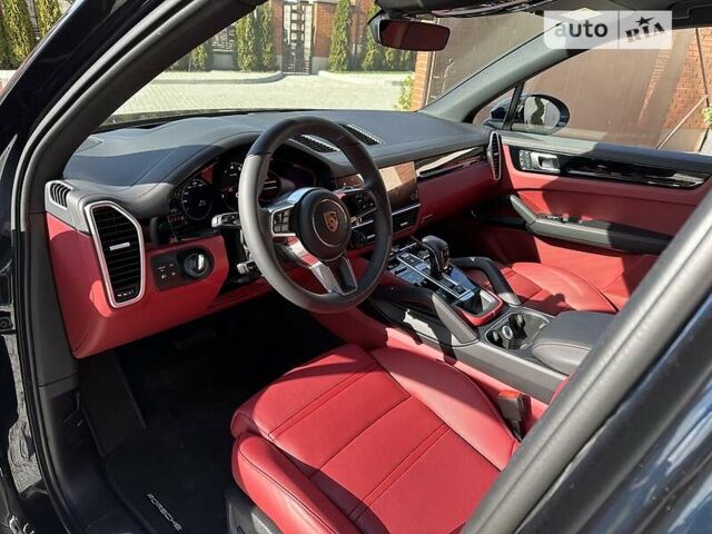 Синий Порше Каен, объемом двигателя 3 л и пробегом 58 тыс. км за 86000 $, фото 1 на Automoto.ua