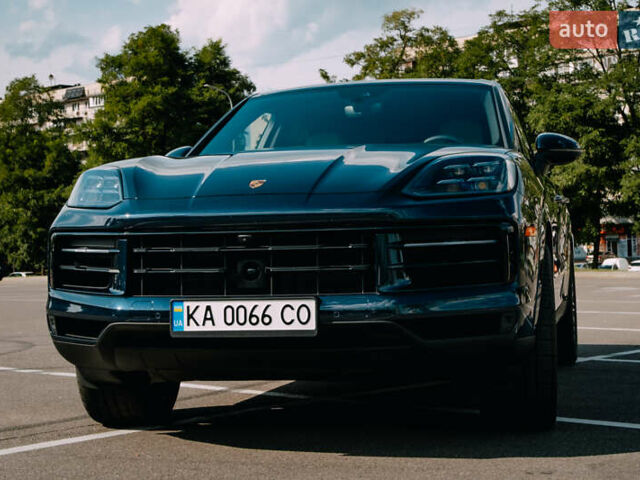 Синий Порше Каен, объемом двигателя 3 л и пробегом 4 тыс. км за 119500 $, фото 1 на Automoto.ua