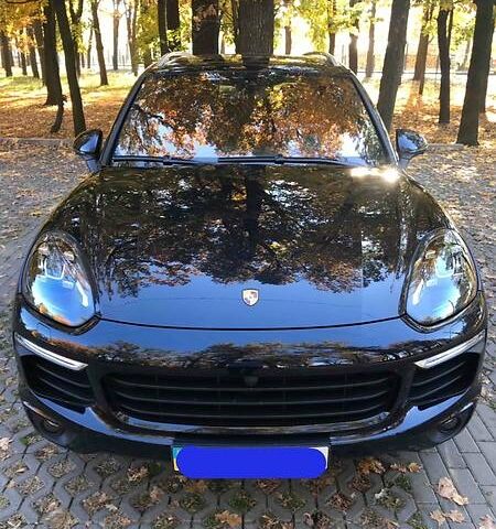 Синій Порше Cayenne, об'ємом двигуна 3 л та пробігом 33 тис. км за 93000 $, фото 1 на Automoto.ua