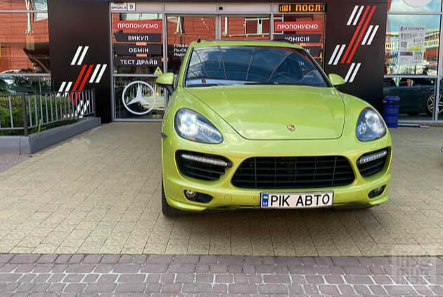 Зелений Порше Cayenne, об'ємом двигуна 4.8 л та пробігом 58 тис. км за 54900 $, фото 1 на Automoto.ua