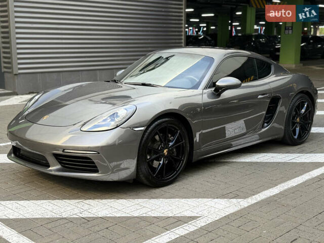 Порше Кайман 2019 в Киеве на Automoto.ua Серый Порше Кайман, объемом двигателя 1.99 л и пробегом 66 тыс. км за 55000 $, фото 1 на Automoto.ua