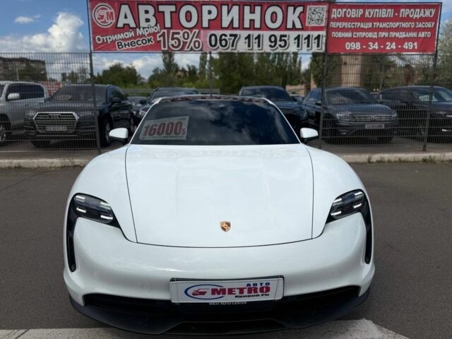 Белый Порше Другая, объемом двигателя 0 л и пробегом 9 тыс. км за 49500 $, фото 1 на Automoto.ua