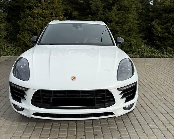 Белый Порше Масан, объемом двигателя 1.98 л и пробегом 175 тыс. км за 25000 $, фото 1 на Automoto.ua