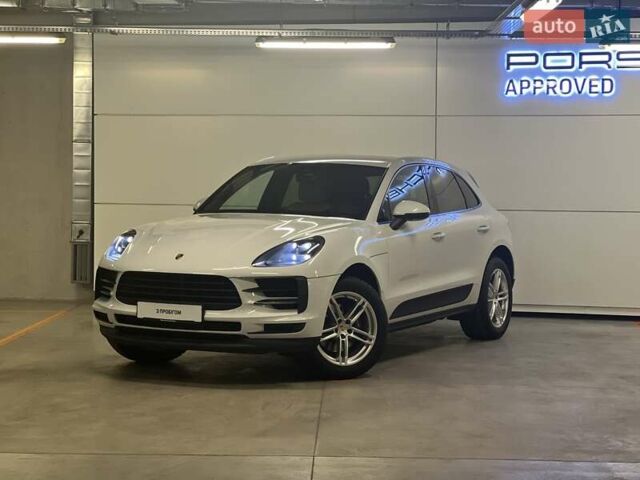 Белый Порше Масан, объемом двигателя 1.98 л и пробегом 31 тыс. км за 55302 $, фото 1 на Automoto.ua