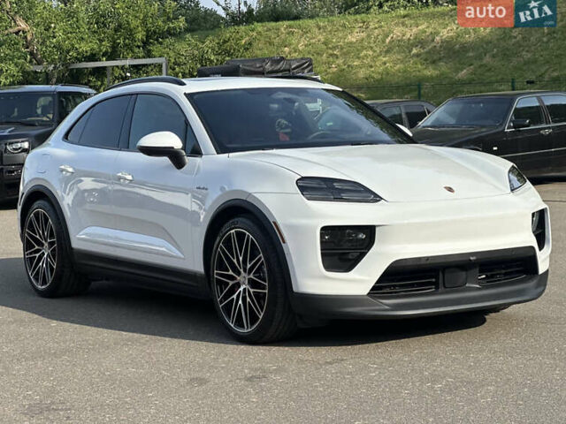 Белый Порше Масан, объемом двигателя 0 л и пробегом 1 тыс. км за 99000 $, фото 1 на Automoto.ua