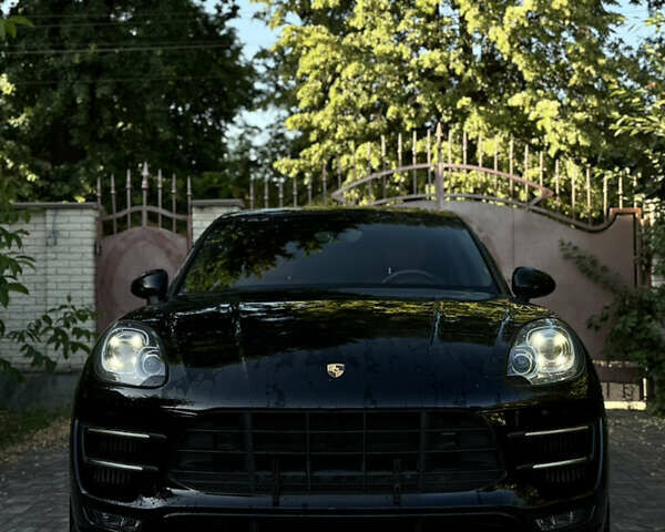 Чорний Порше Масан, об'ємом двигуна 3 л та пробігом 178 тис. км за 33000 $, фото 1 на Automoto.ua