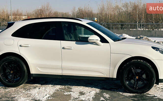 Порше Масан, объемом двигателя 1.98 л и пробегом 72 тыс. км за 41900 $, фото 1 на Automoto.ua