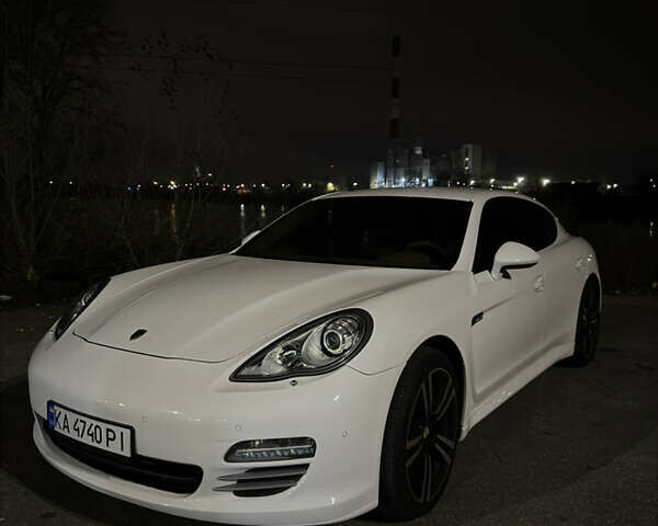 Белый Порше Панамера, объемом двигателя 3.61 л и пробегом 120 тыс. км за 14500 $, фото 1 на Automoto.ua
