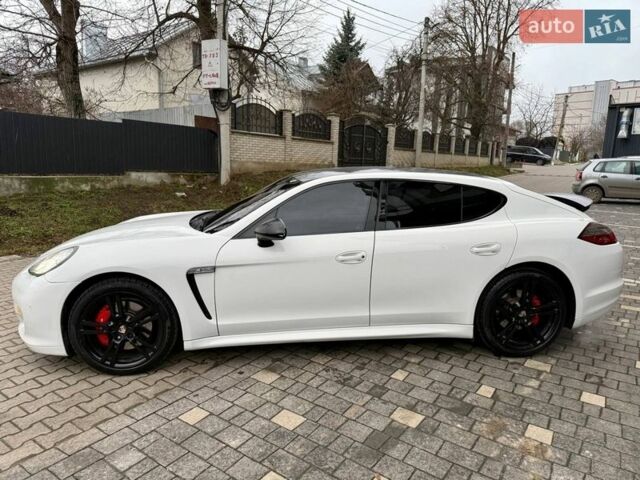 Белый Порше Панамера, объемом двигателя 4.8 л и пробегом 140 тыс. км за 15000 $, фото 1 на Automoto.ua