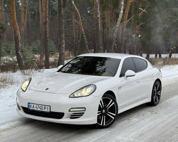 Белый Порше Панамера, объемом двигателя 3.61 л и пробегом 127 тыс. км за 17900 $, фото 1 на Automoto.ua