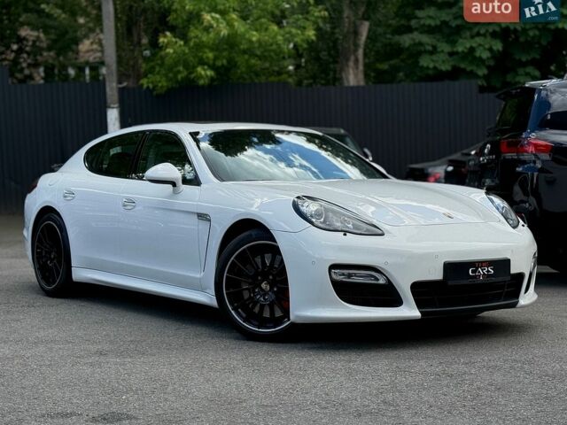 Білий Порше Panamera, об'ємом двигуна 4.81 л та пробігом 44 тис. км за 31500 $, фото 1 на Automoto.ua