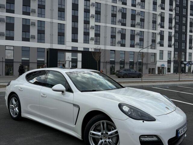 Білий Порше Panamera, об'ємом двигуна 4.81 л та пробігом 133 тис. км за 18500 $, фото 1 на Automoto.ua