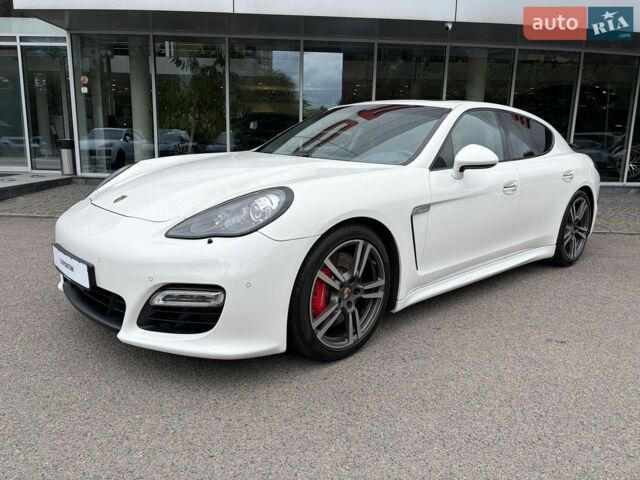 Білий Порше Panamera, об'ємом двигуна 4.81 л та пробігом 65 тис. км за 25500 $, фото 1 на Automoto.ua