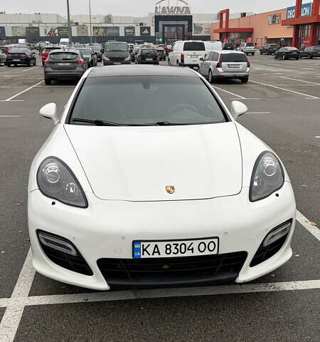 Белый Порше Панамера, объемом двигателя 4.81 л и пробегом 105 тыс. км за 25000 $, фото 1 на Automoto.ua