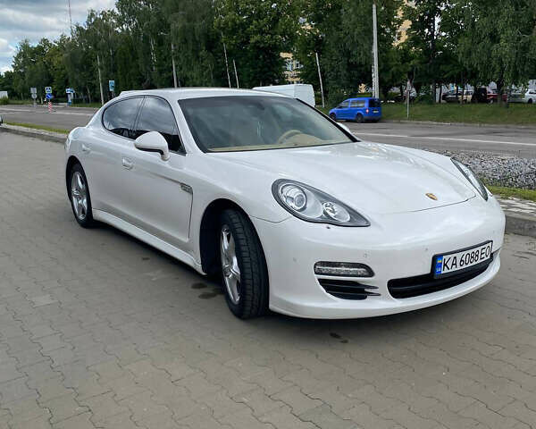 Порше Панамера 2012 в Белой Церкве на Automoto.ua Белый Порше Панамера, объемом двигателя 3.6 л и пробегом 144 тыс. км за 22000 $, фото 1 на Automoto.ua