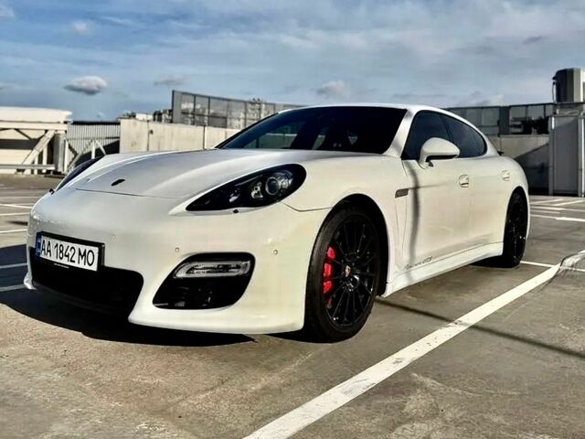 Білий Порше Panamera, об'ємом двигуна 4.81 л та пробігом 116 тис. км за 26500 $, фото 1 на Automoto.ua