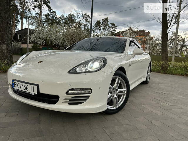 Білий Порше Panamera, об'ємом двигуна 4.81 л та пробігом 119 тис. км за 28888 $, фото 1 на Automoto.ua