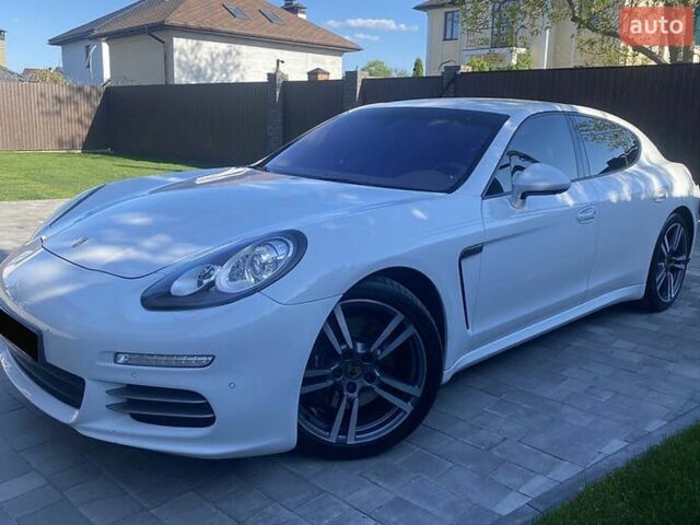Білий Порше Panamera, об'ємом двигуна 3.61 л та пробігом 150 тис. км за 57000 $, фото 1 на Automoto.ua