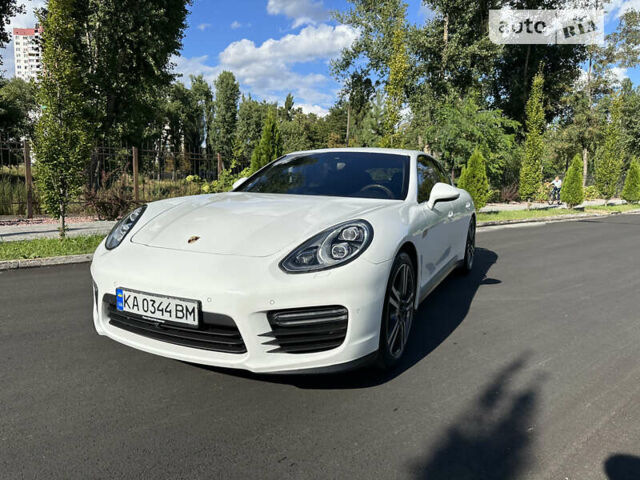 Білий Порше Panamera, об'ємом двигуна 4.8 л та пробігом 98 тис. км за 32900 $, фото 1 на Automoto.ua