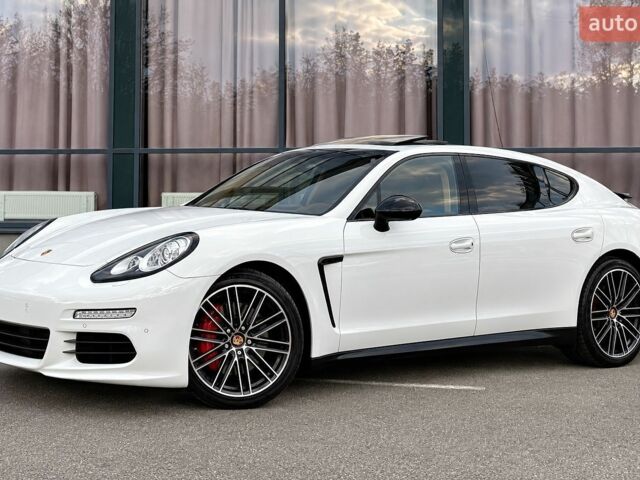 Білий Порше Panamera, об'ємом двигуна 3 л та пробігом 97 тис. км за 35000 $, фото 1 на Automoto.ua