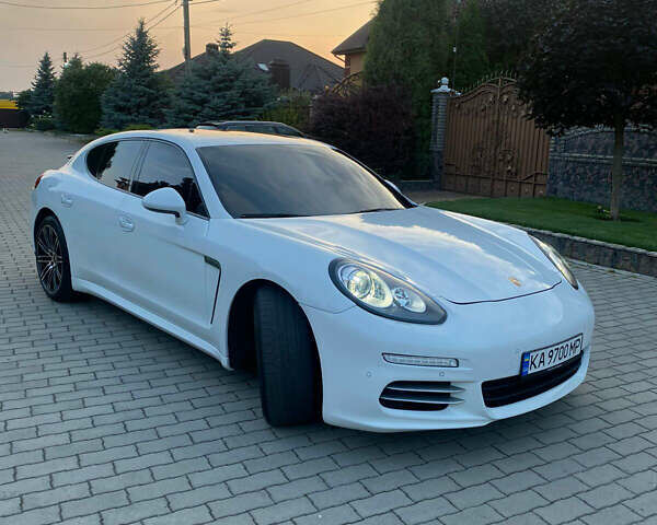 Білий Порше Panamera, об'ємом двигуна 3.6 л та пробігом 97 тис. км за 23500 $, фото 1 на Automoto.ua