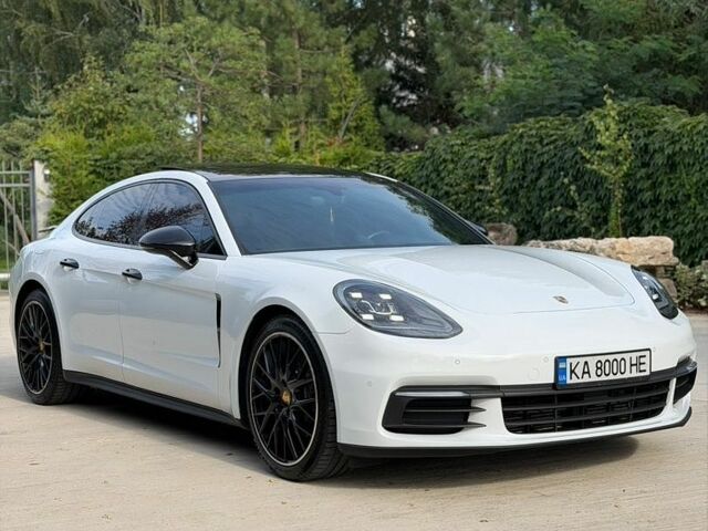 Білий Порше Panamera, об'ємом двигуна 3 л та пробігом 130 тис. км за 44000 $, фото 1 на Automoto.ua