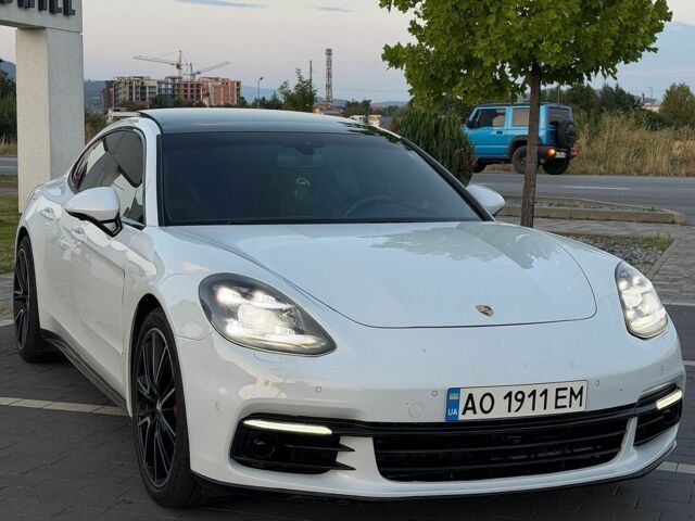 Белый Порше Панамера, объемом двигателя 3 л и пробегом 190 тыс. км за 41000 $, фото 1 на Automoto.ua