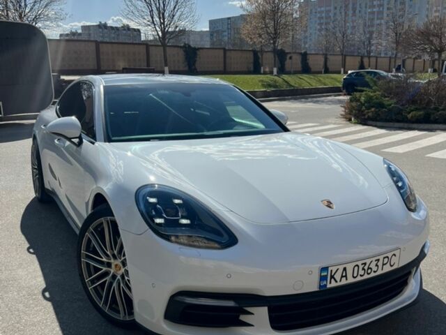 Белый Порше Панамера, объемом двигателя 3 л и пробегом 88 тыс. км за 43500 $, фото 1 на Automoto.ua