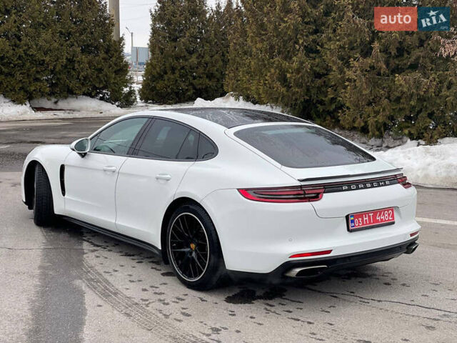 Белый Порше Панамера, объемом двигателя 3 л и пробегом 200 тыс. км за 39000 $, фото 1 на Automoto.ua