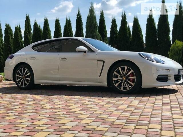 Білий Порше Panamera, об'ємом двигуна 3.6 л та пробігом 80 тис. км за 56000 $, фото 1 на Automoto.ua