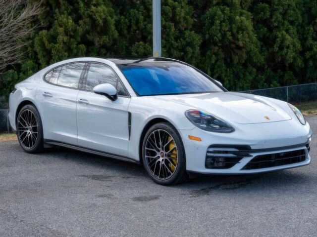 Білий Порше Panamera, об'ємом двигуна 4 л та пробігом 18 тис. км за 17400 $, фото 1 на Automoto.ua