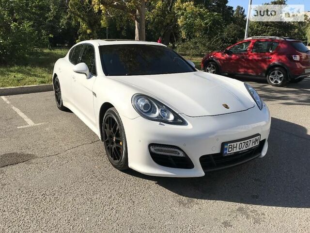 Білий Порше Panamera, об'ємом двигуна 3.6 л та пробігом 75 тис. км за 44000 $, фото 1 на Automoto.ua