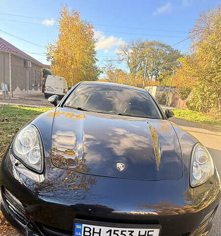 Черный Порше Панамера, объемом двигателя 4.8 л и пробегом 153 тыс. км за 16500 $, фото 1 на Automoto.ua