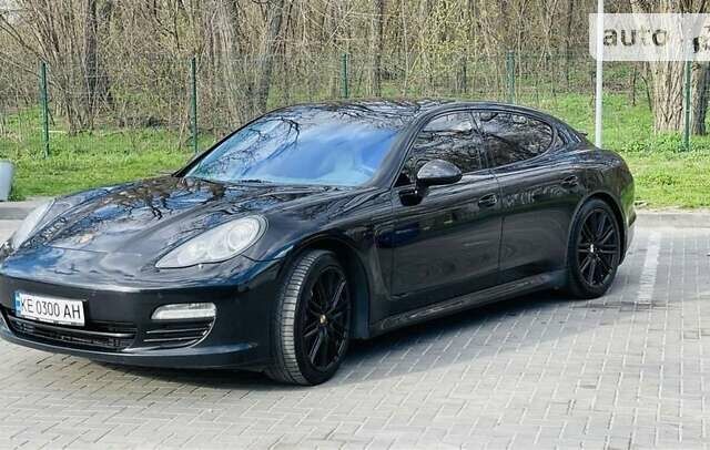 Чорний Порше Panamera, об'ємом двигуна 4.8 л та пробігом 130 тис. км за 28500 $, фото 1 на Automoto.ua