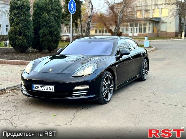 Чорний Порше Panamera, об'ємом двигуна 4.8 л та пробігом 143 тис. км за 31500 $, фото 1 на Automoto.ua