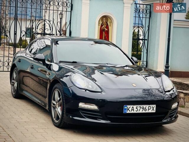 Черный Порше Панамера, объемом двигателя 3 л и пробегом 145 тыс. км за 28500 $, фото 1 на Automoto.ua