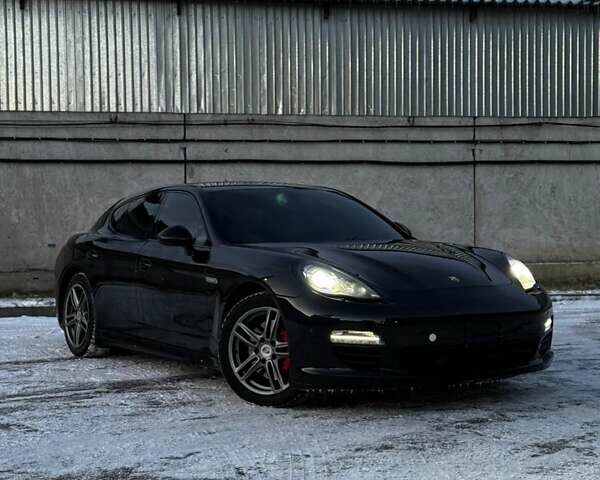 Чорний Порше Panamera, об'ємом двигуна 2.97 л та пробігом 143 тис. км за 28500 $, фото 1 на Automoto.ua
