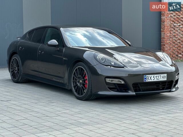 Чорний Порше Panamera, об'ємом двигуна 4.81 л та пробігом 120 тис. км за 30000 $, фото 1 на Automoto.ua
