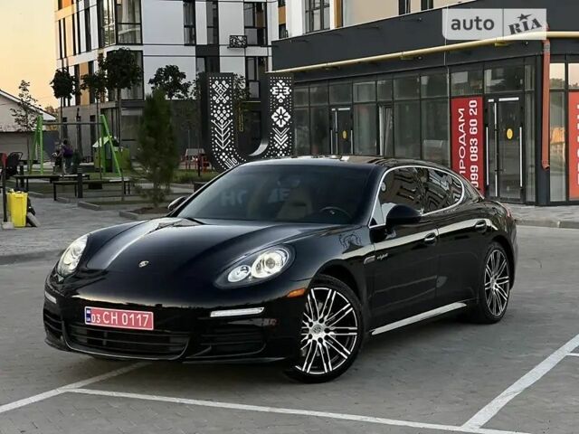 Черный Порше Панамера, объемом двигателя 3 л и пробегом 182 тыс. км за 27940 $, фото 1 на Automoto.ua