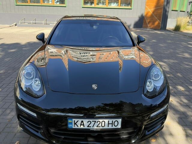 Чорний Порше Panamera, об'ємом двигуна 3 л та пробігом 131 тис. км за 42000 $, фото 1 на Automoto.ua