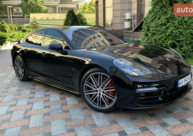 Черный Порше Панамера, объемом двигателя 4 л и пробегом 60 тыс. км за 105000 $, фото 1 на Automoto.ua