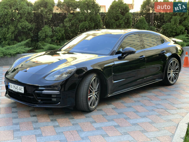 Чорний Порше Panamera, об'ємом двигуна 4 л та пробігом 67 тис. км за 90000 $, фото 1 на Automoto.ua