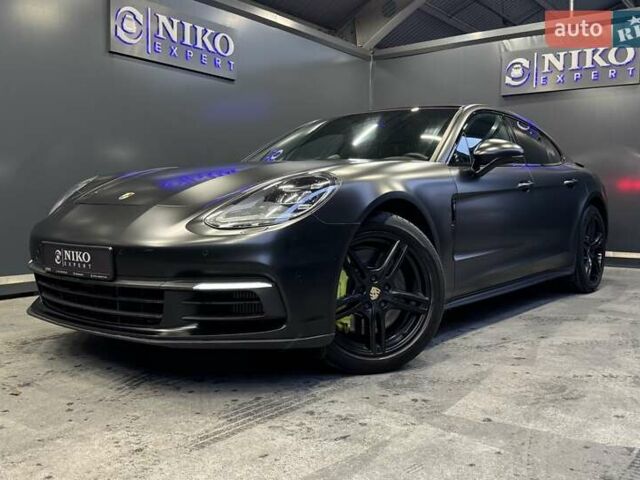 Черный Порше Панамера, объемом двигателя 3 л и пробегом 109 тыс. км за 53000 $, фото 1 на Automoto.ua