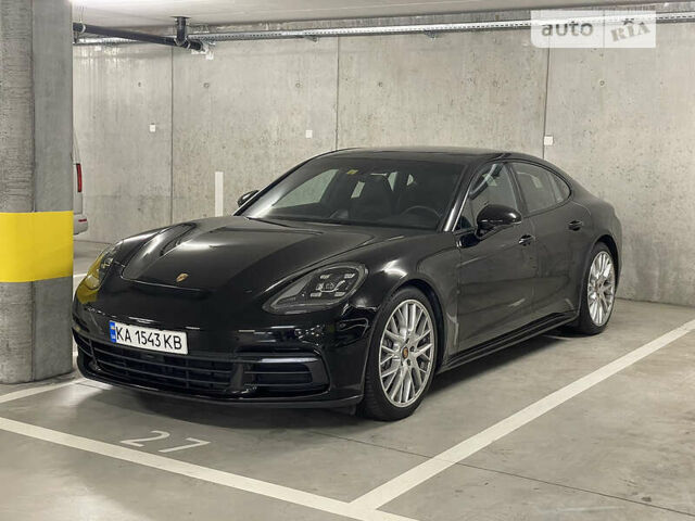 Чорний Порше Panamera, об'ємом двигуна 3 л та пробігом 55 тис. км за 71500 $, фото 1 на Automoto.ua