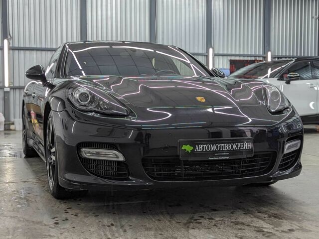 Чорний Порше Panamera, об'ємом двигуна 0.48 л та пробігом 202 тис. км за 23000 $, фото 1 на Automoto.ua