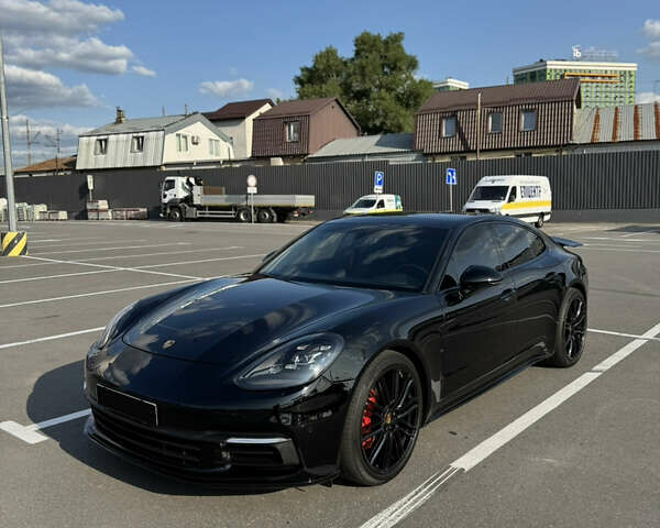 Чорний Порше Panamera, об'ємом двигуна 3 л та пробігом 78 тис. км за 72700 $, фото 1 на Automoto.ua