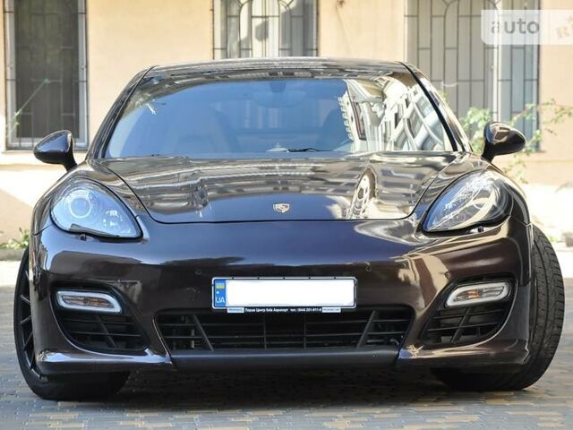 Коричневий Порше Panamera, об'ємом двигуна 4.8 л та пробігом 100 тис. км за 40000 $, фото 1 на Automoto.ua