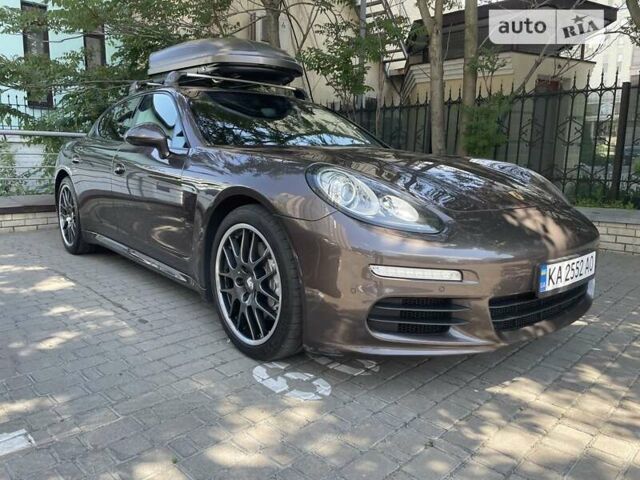 Коричневий Порше Panamera, об'ємом двигуна 3 л та пробігом 142 тис. км за 42999 $, фото 1 на Automoto.ua