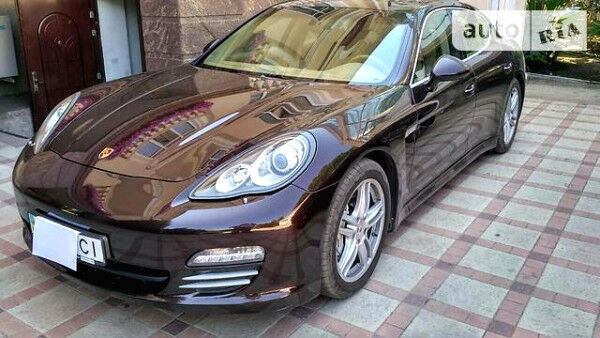 Коричневий Порше Panamera, об'ємом двигуна 4.8 л та пробігом 135 тис. км за 41000 $, фото 1 на Automoto.ua